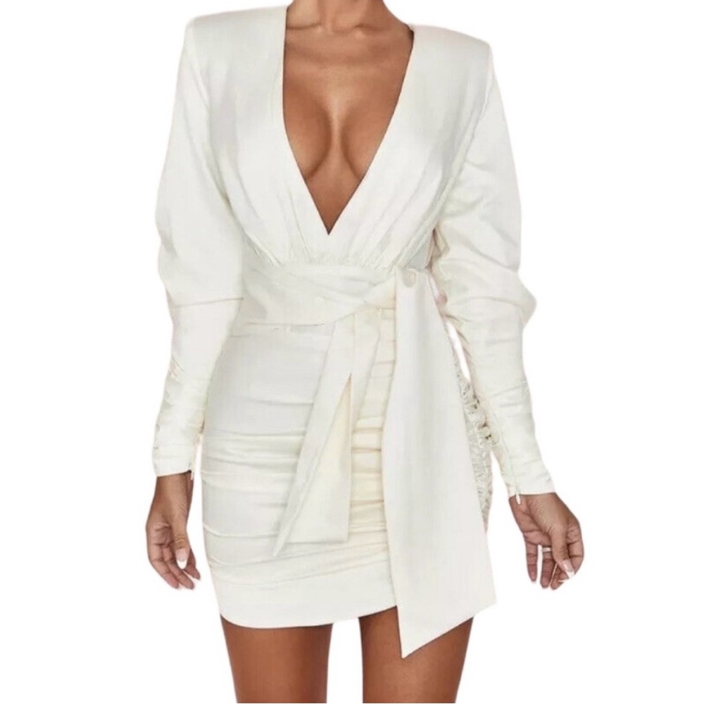 House of CB 'loana' Ivory Draped Satin Dress.
Size medium. - Picture 6 of 11
